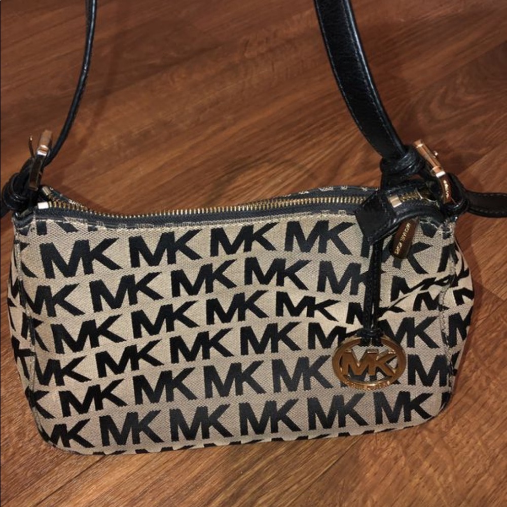 Michael kors Handbag - Picture 5 of 5